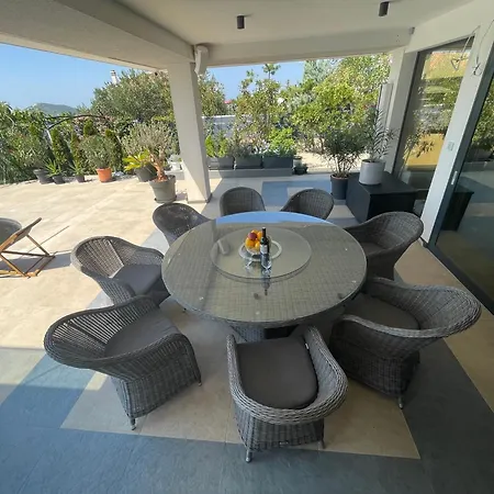 Malibu Sunrise וילה