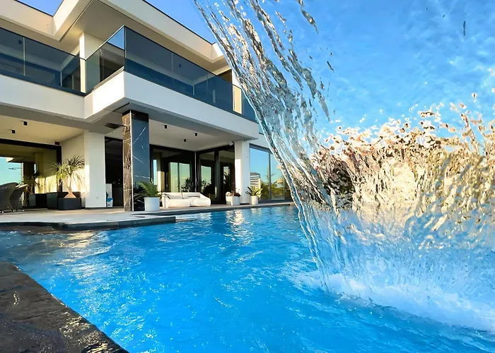 Malibu Sunrise Villa Primošten