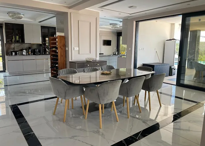 Malibu Sunrise Villa Primošten