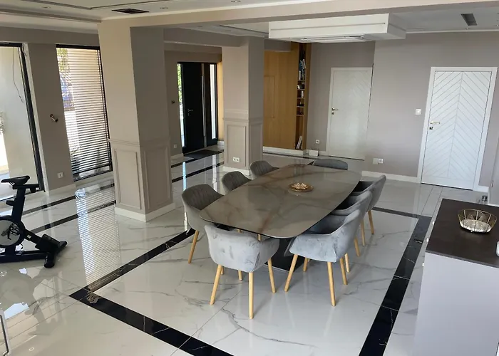 Malibu Sunrise Villa